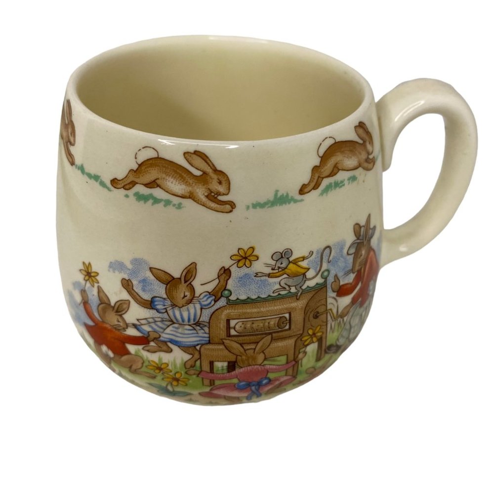 Royal Doulton Bunnykins bone china cup piano jump rope kids breakfast England